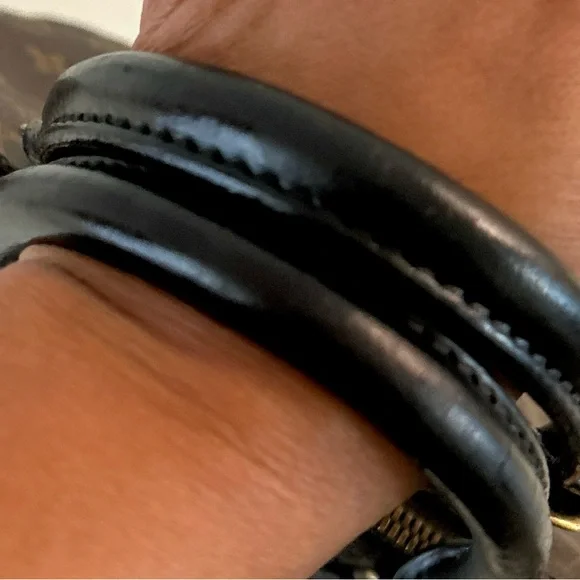 Authentic Louis Vuitton Alma PM BA0995 - Picture 8 of 16